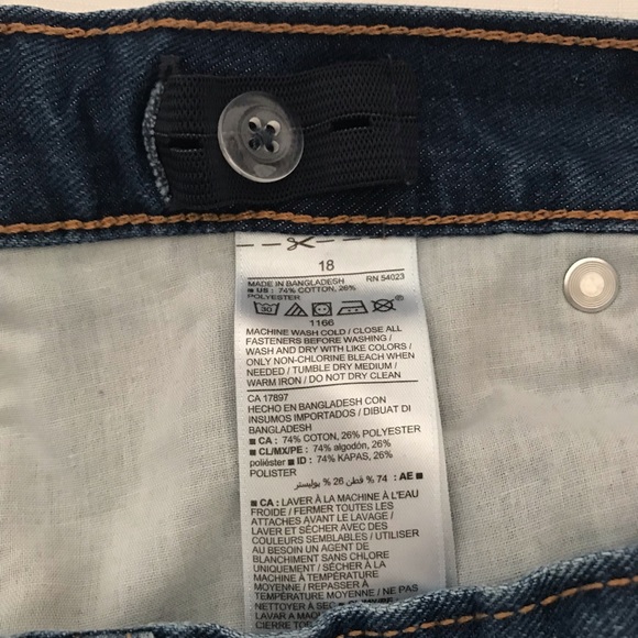 Old Navy~Skinny Jeans / Host Pick - Picture 10 of 14